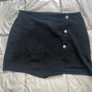 SHEIN Black Mini Skirt with Button Accents